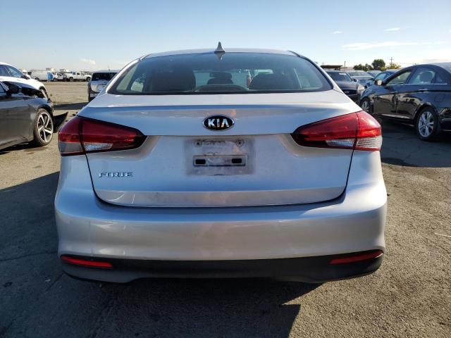 Photo 6 from auction – 2018 KIA FORTE LX with VIN 3KPFK4A79JE252541