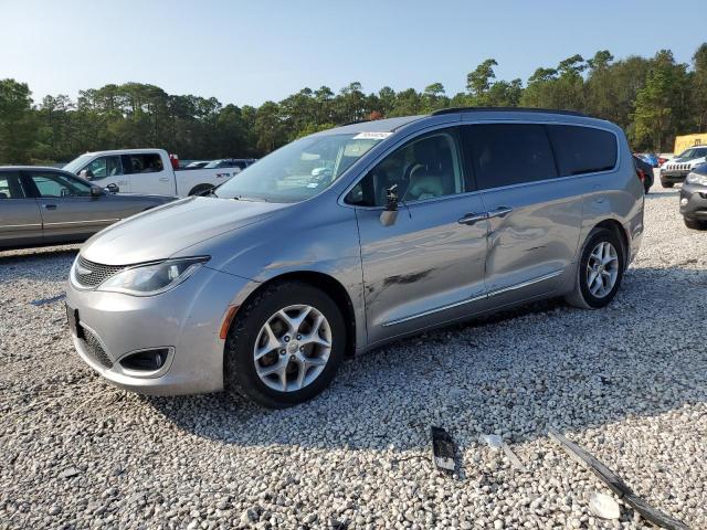 CHRYSLER PACIFICA T 2017 with VIN 2C4RC1BG3HR794878 - Photo from auction