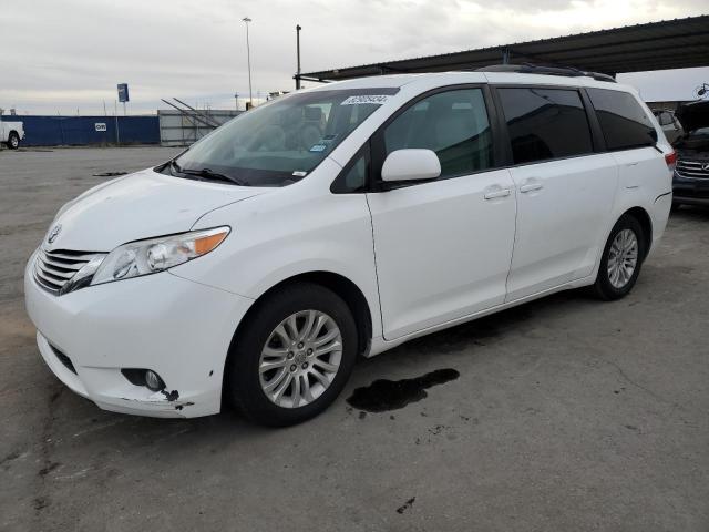 TOYOTA SIENNA XLE 2011 with VIN 5TDYK3DC0BS148393 - Photo from auction