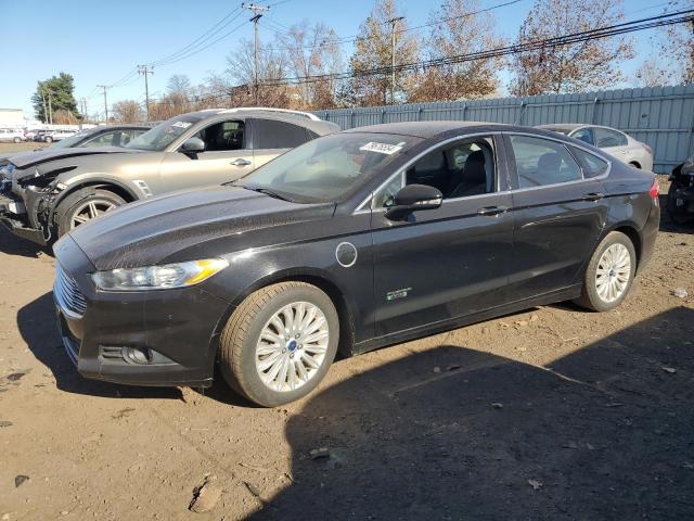 FORD FUSION SE 2016 with VIN 3FA6P0PU0GR252331 - Photo from auction