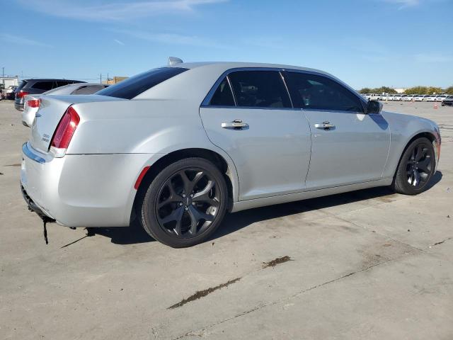 Photo 3 from auction – 2019 CHRYSLER 300 TOURIN with VIN 2C3CCAAG6KH565023