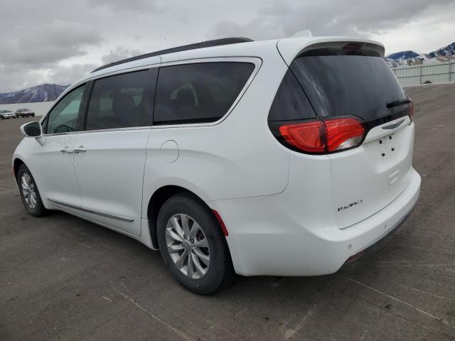 Photo 2 from auction – 2017 CHRYSLER PACIFICA T with VIN 2C4RC1BG1HR540022