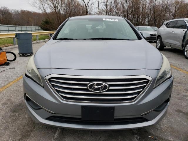 Photo 5 from auction – 2016 HYUNDAI SONATA SE with VIN 5NPE24AF1GH270863