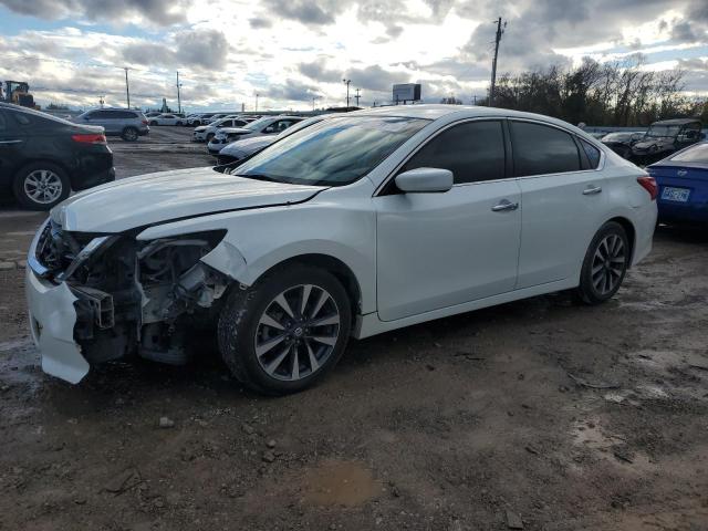 NISSAN ALTIMA 2.5 2017 with VIN 1N4AL3AP5HC176079 - Photo from auction