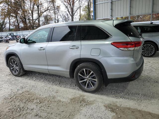 Photo 2 from auction – 2018 TOYOTA HIGHLANDER with VIN 5TDJZRFH9JS864166