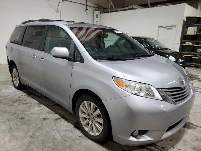 Photo 4 from auction – 2015 TOYOTA SIENNA XLE with VIN 5TDDK3DC2FS117831