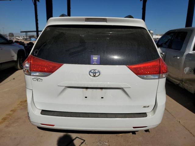 Photo 6 from auction – 2014 TOYOTA SIENNA XLE with VIN 5TDYK3DC2ES436145