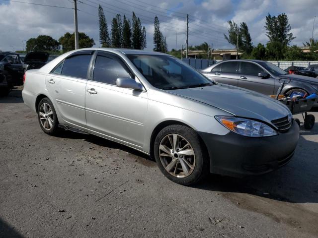 Photo 4 from auction – 2004 TOYOTA CAMRY LE with VIN 4T1BE32K84U901282