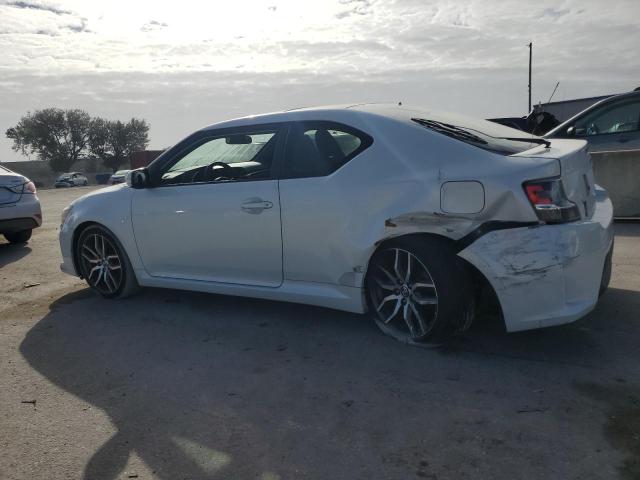 Photo 2 from auction – 2016 TOYOTA SCION TC with VIN JTKJF5C72GJ014049