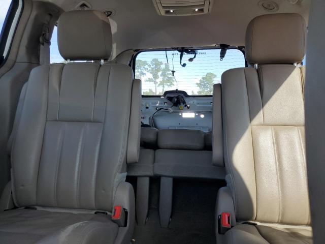 Photo 10 from auction – 2016 CHRYSLER TOWN & COU with VIN 2C4RC1BG8GR111359