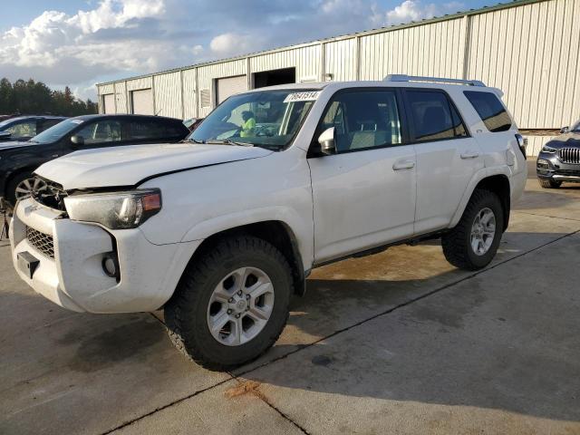 TOYOTA 4RUNNER SR 2018 with VIN JTEBU5JR6J5575551 - Photo from auction