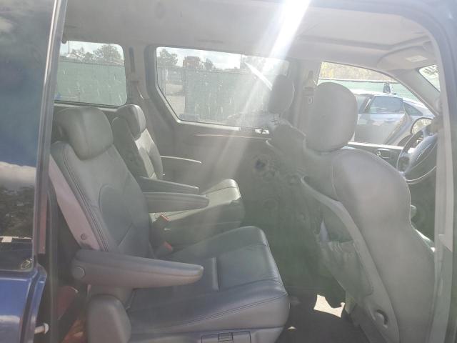 Photo 11 from auction – 2005 CHRYSLER TOWN & COU with VIN 2C4GP64L45R207425