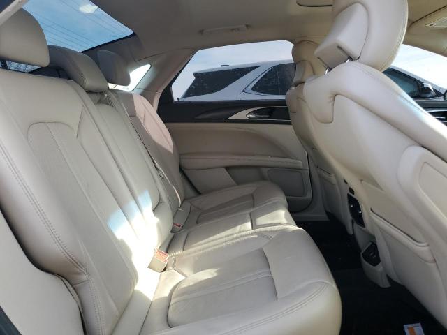 Photo 10 from auction – 2017 LINCOLN MKZ RESERV with VIN 3LN6L5F98HR648228