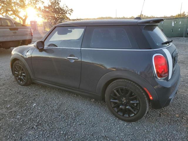 Photo 2 from auction – 2017 MINI COOPER S with VIN WMWXP7C52H3B49966