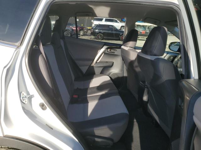 Photo 11 from auction – 2013 TOYOTA RAV4 LE with VIN JTMZFREV0DD017779
