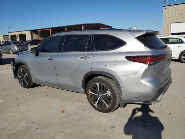 Photo 2 from auction – 2022 TOYOTA HIGHLANDER with VIN 5TDLZRAH3NS111092