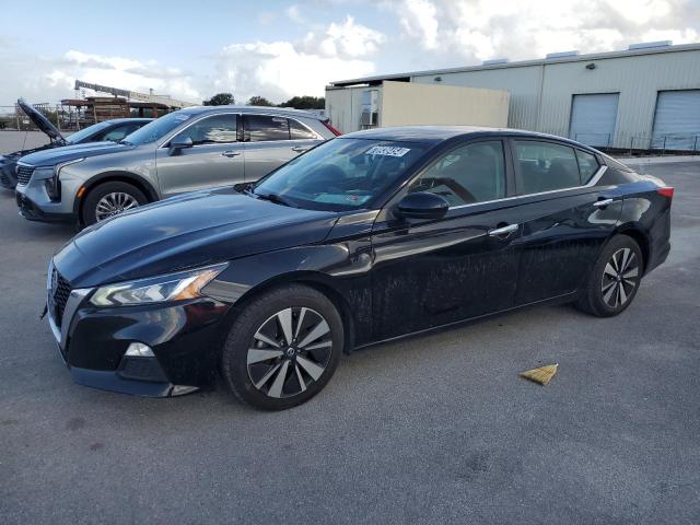 NISSAN ALTIMA SV 2022 with VIN 1N4BL4DVXNN379845 - Photo from auction