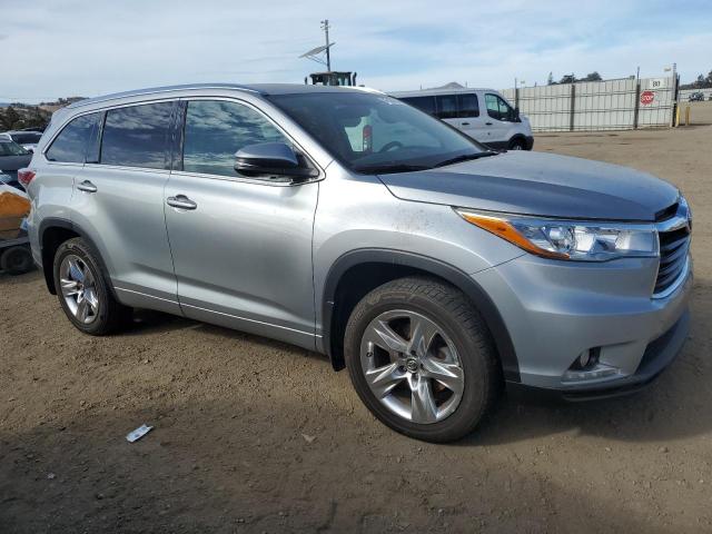 Photo 4 from auction – 2016 TOYOTA HIGHLANDER with VIN 5TDDKRFH3GS263622