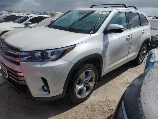 TOYOTA HIGHLANDER 2019 with VIN 5TDDZRFH8KS996561 - Photo from auction