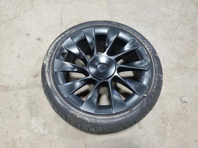 Photo 13 from auction – 2023 TESLA MODEL Y with VIN 7SAYGAEE8PF897026