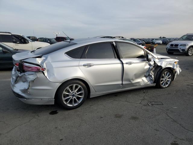 Photo 3 from auction – 2017 FORD FUSION SE with VIN 3FA6P0LU5HR288118