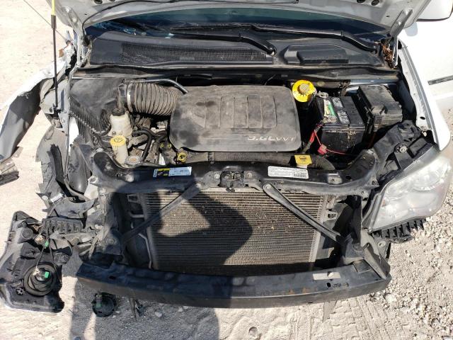 Photo 12 from auction – 2014 CHRYSLER TOWN & COU with VIN 2C4RC1BG0ER111997