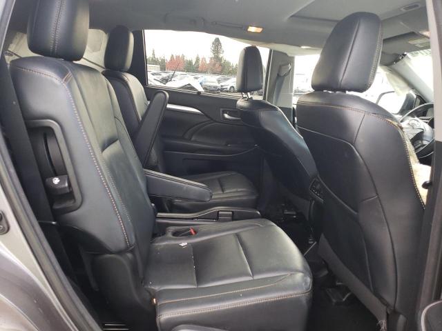 Photo 10 from auction – 2018 TOYOTA HIGHLANDER with VIN 5TDJZRFH0JS535257