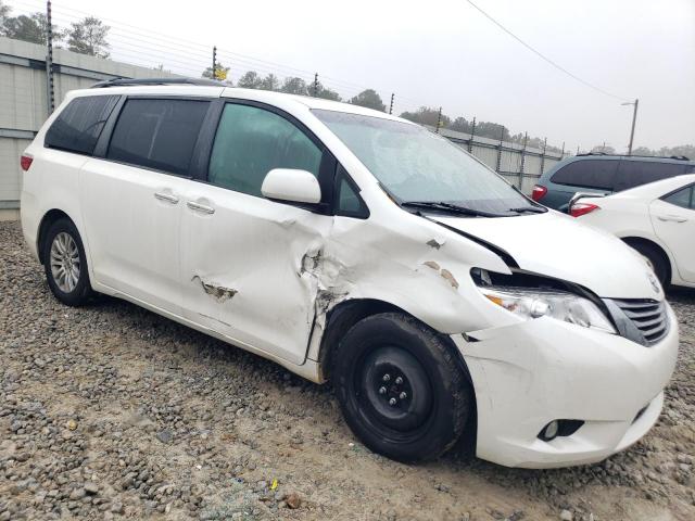 Photo 4 from auction – 2015 TOYOTA SEINNA with VIN 5TDYK3DC2FS623354