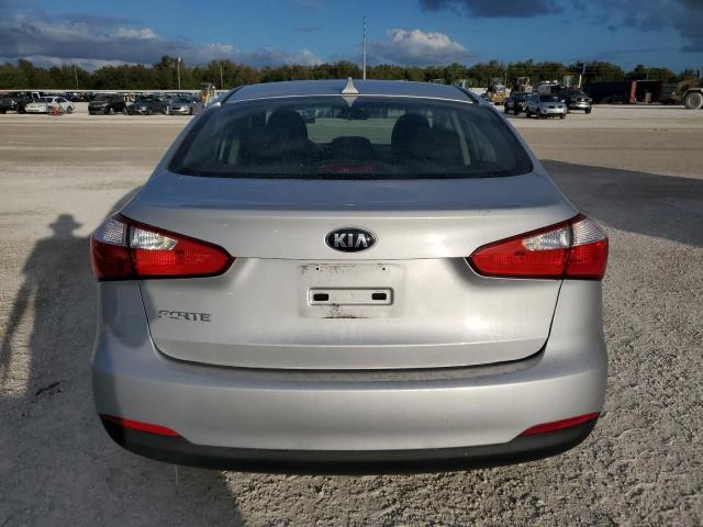Photo 6 from auction – 2016 KIA FORTE LX with VIN KNAFK4A61G5584353