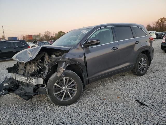 TOYOTA HIGHLANDER 2018 con VIN 5TDJZRFH4JS825890 - Foto de la subasta