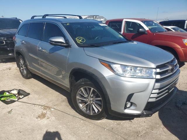 Photo 4 from auction – 2019 TOYOTA HIGHLANDER with VIN 5TDJZRFH9KS586936