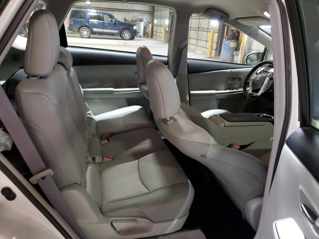 Photo 11 from auction – 2013 TOYOTA PRIUS V with VIN JTDZN3EU9D3242201