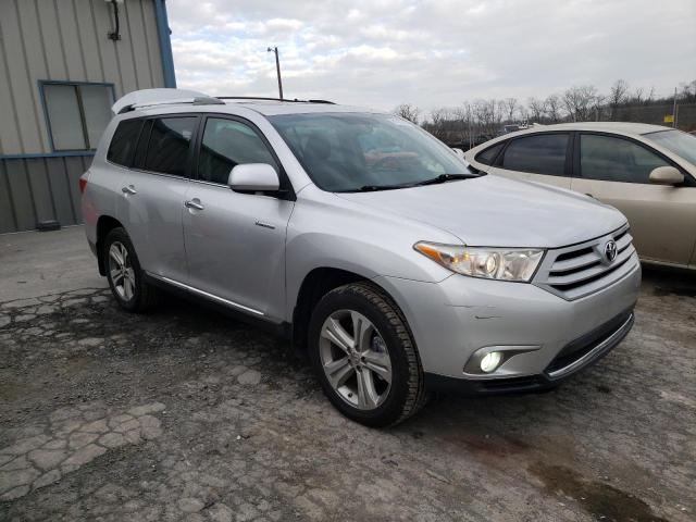 Photo 4 from auction – 2011 TOYOTA HIGHLANDER with VIN 5TDDK3EH9BS092950