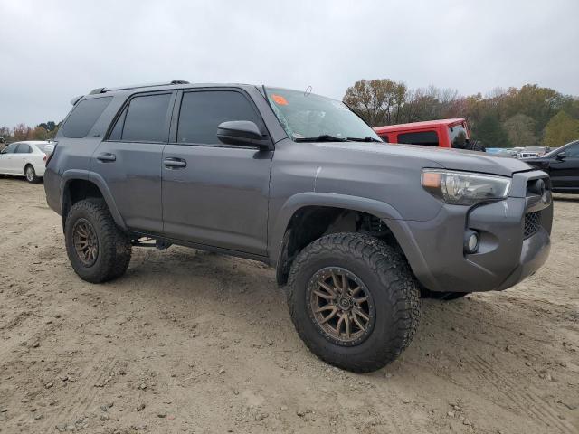 Photo 4 from auction – 2019 TOYOTA 4RUNNER SR with VIN JTEBU5JR3K5629647