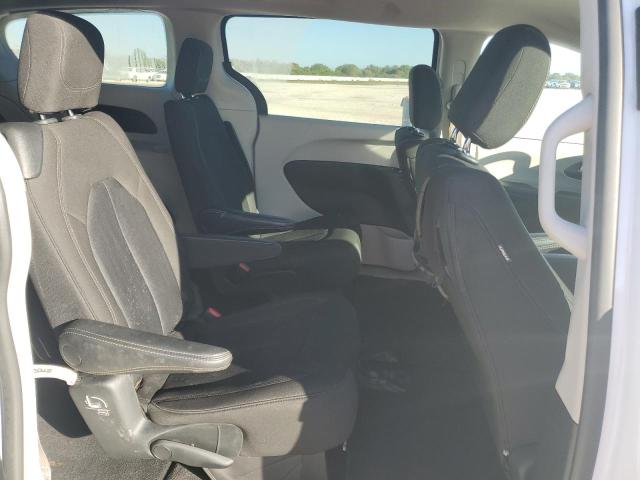 Photo 11 from auction – 2022 CHRYSLER VOYAGER LX with VIN 2C4RC1CG4NR163230