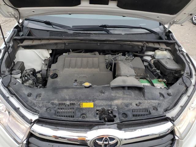 Photo 12 from auction – 2015 TOYOTA HIGHLANDER with VIN 5TDDKRFH9FS091854