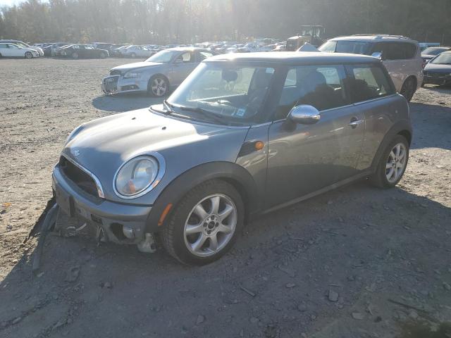 MINI COOPER 2010 with VIN WMWMF3C55ATZ64387 - Photo from auction