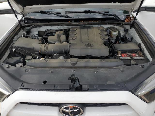 Photo 12 from auction – 2017 TOYOTA 4RUNNER SR with VIN JTEZU5JR9H5162760