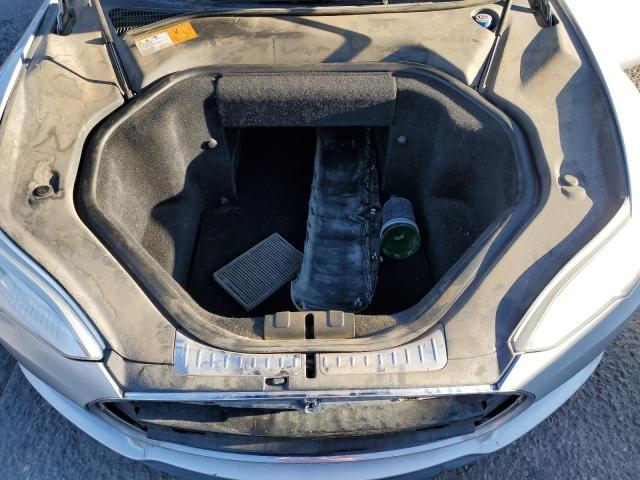 Photo 11 from auction – 2013 TESLA MODEL S with VIN 5YJSA1DP3DFP04655