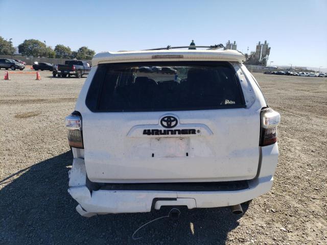 Photo 6 from auction – 2014 TOYOTA 4RUNNER SR with VIN JTEBU5JR4E5187997