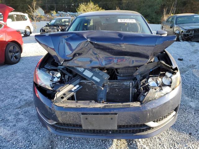 Photo 5 from auction – 2014 VOLKSWAGEN PASSAT S with VIN 1VWAT7A37EC081823