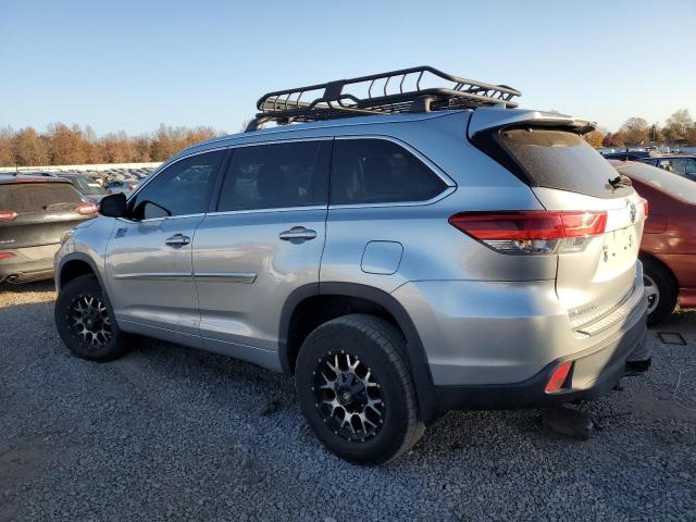 Photo 2 from auction – 2018 TOYOTA HIGHLANDER with VIN 5TDJZRFH4JS529736