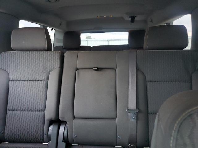 Photo 10 from auction – 2017 CHEVROLET SUBURBAN C with VIN 1GNSCGKCXHR250876
