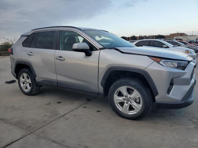 Photo 4 from auction – 2021 TOYOTA RAV4 XLE with VIN 2T3W1RFV7MC172771