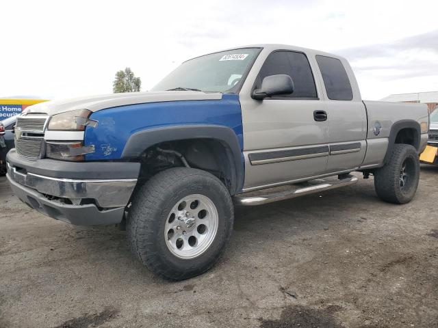 CHEVROLET SILVERADO 2004 with VIN 2GCEC19V941270128 - Photo from auction