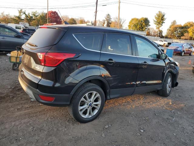 Photo 3 from auction – 2019 FORD ESCAPE SE with VIN 1FMCU0GD7KUB74195