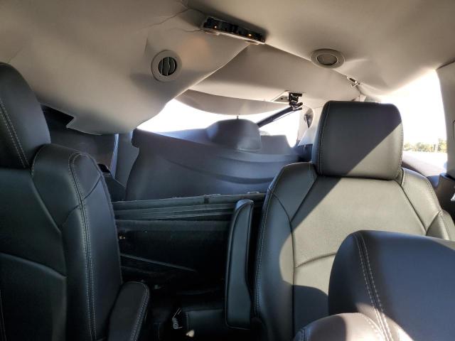 Photo 10 from auction – 2016 CHEVROLET TRAVERSE L with VIN 1GNKRHKD6GJ327611