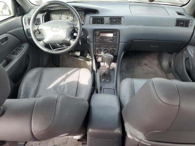 Photo 8 from auction – 2000 TOYOTA CAMRY CE with VIN 4T1BG22K2YU002038