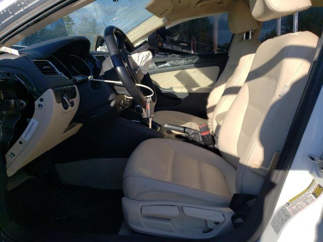 Photo 7 from auction – 2015 VOLKSWAGEN JETTA TDI with VIN 3VWLA7AJ2FM320983