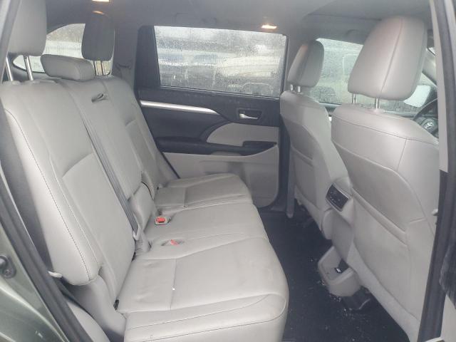 Photo 11 from auction – 2018 TOYOTA HIGHLANDER with VIN 5TDKZRFH9JS268284
